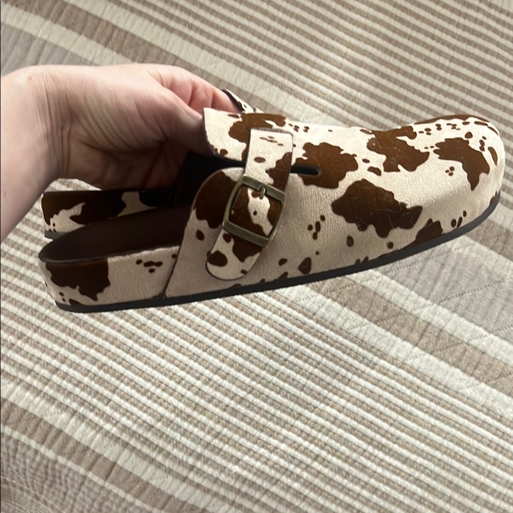 MIA Brown and White Cow Print Leather Clogs - Picture 3 of 3